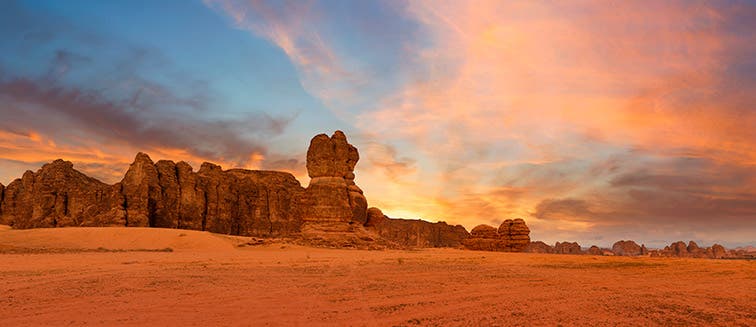 What to see in United Arab Emirates Arabian Desert