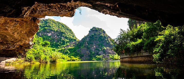 What to see in Vietnam Tam Coc